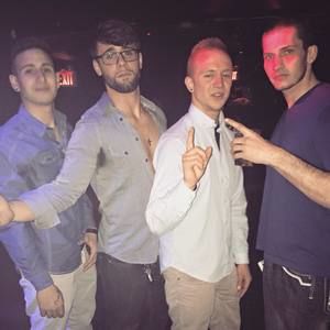 Meet your Posher, Derrick